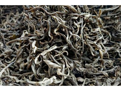 布朗山三百多古树-散体的茶2023年(生茶) – Древние деревья Булан Шань (>300 лет)