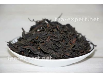 "凤庆古树红茶" Feng Qing Gu Shu Hong Cha "Чай с древних деревьев из Фэнцин"